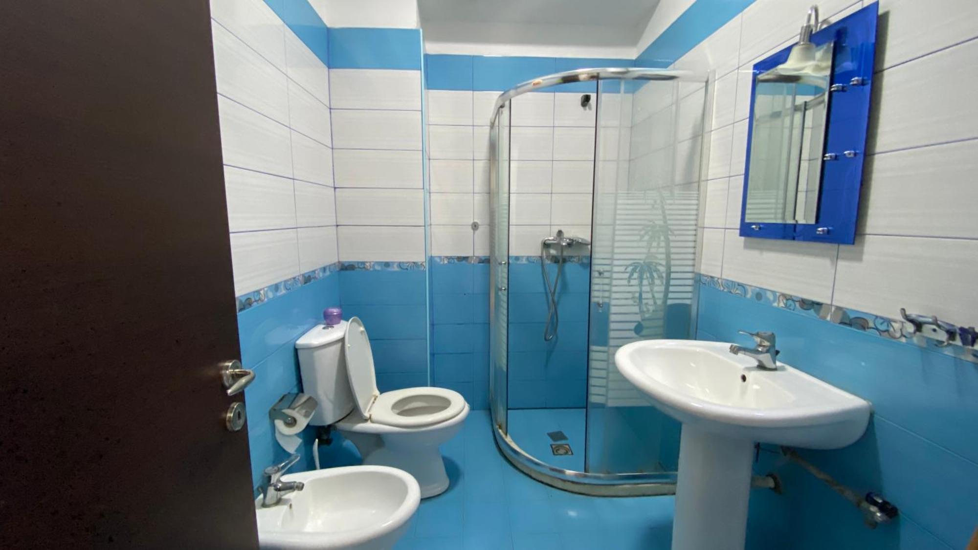 Ona'S Apartments Lushnjë Eksteriør bilde
